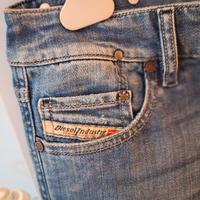 Jeans elasticizzati donna. Diesel nuovi