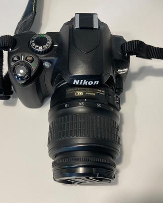 Nikon D40x con AF-S Nikkor 18-55mm f/3.5-5.6