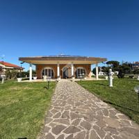 VILLA SINGOLA A NETTUNO