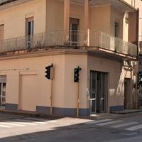 Locale uso commerciale