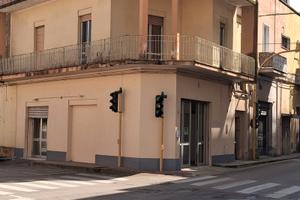 Locale uso commerciale