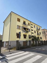 4 LOCALI A VICENZA