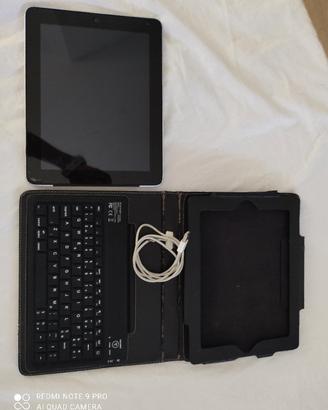 Vecchio ipad A1337 con custodia e tastiera