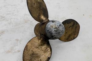 Elica a 3 pale orient. Santa Caterina -16"/410 mm