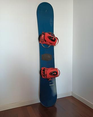 Snowboard con attacchi