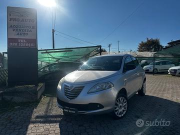 Lancia Ypsilon 0.9 TwinAir 85 CV 5 porte Metano Ec