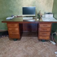 Scrivania in noce massello 180x85