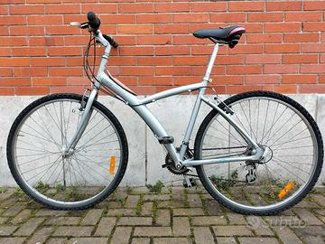 bici btwin 28 altissima doppio cambio perfetta 