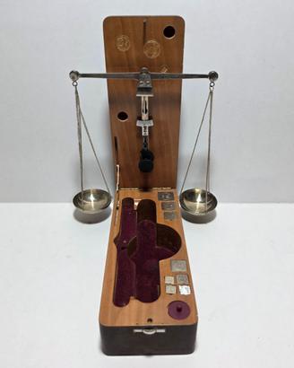 Bilancia per Diamanti D'epoca Custodia in Legno