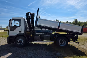 AUTOCARRO IVECO EUROCARGO 180E24 - CASSONE  E GRU