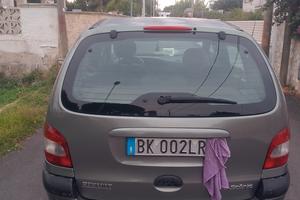 vendersi Renault Scenic 1.6 benzina GPL 