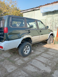 Nissan terrano 2 2.7tdi