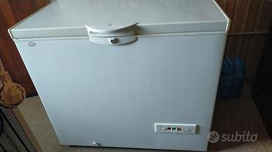 Freezer Indesit a pozzetto