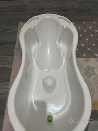 Vaschetta bagnetto e fasciatoio