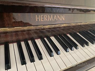 Pianoforte verticale Hermann