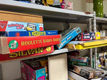 Svariati giochi da tavola vintage