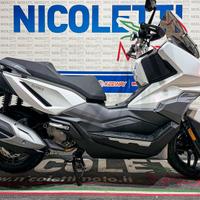 Scooter Sym Adx 300 E5+ Bianco Opaco tua a soli €1