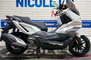 Scooter Sym Adx 300 E5+ Bianco Opaco tua a soli €1