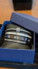 Splendido Set di bracciali in acciaio e zirconi 