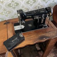 Macchina da cucire NECCHI BU serie NOVA anni ‘50
