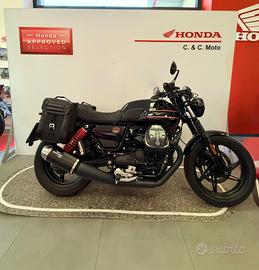 MOTO GUZZI V7 STONE SPECIAL EDITION