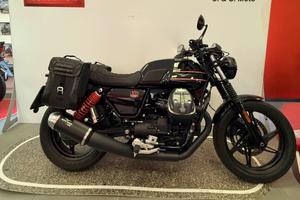 MOTO GUZZI V7 STONE SPECIAL EDITION