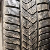 Gomme invernali pirelli sottozero 215/50 r18