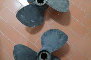 Eliche per piedi Volvo DPH