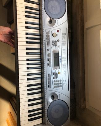 Pianola elettrica Yamaha mod.PSR 273