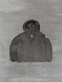 Canada Goose giacca invernale nera. Taglia L