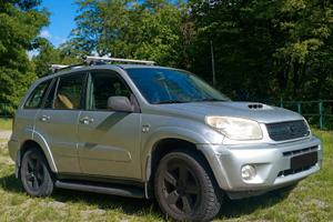 TOYOTA RAV4 - 2004