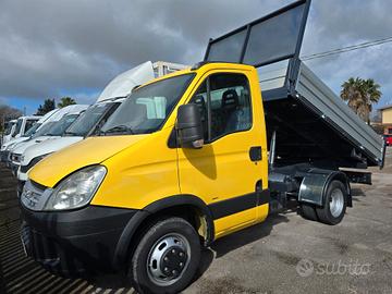 Iveco 35c12 ribaltabile