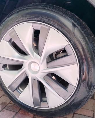 pneumatici Pirelli