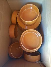 SERVIZIO DI TERRACOTTA PER 12 PERSONE