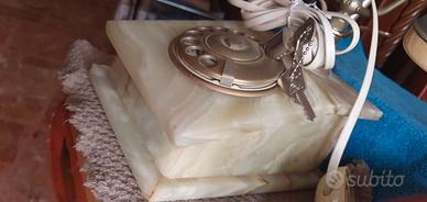 Telefono in marmo