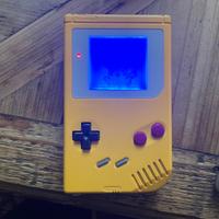 game boy classic con schermo retroilluminato