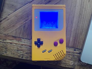 game boy classic con schermo retroilluminato