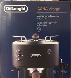 Macchina per caffè espresso e cappuccino  DeLonghi