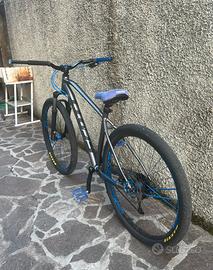 Wheelie bike Scoot