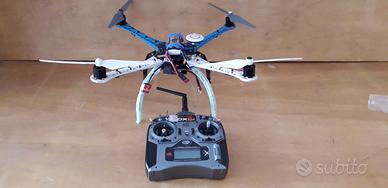 Drone  quadricottero