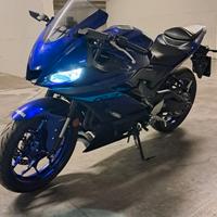 YAMAHA YZFR-3
