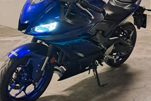YAMAHA YZFR-3