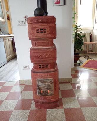 stufa vintage in cotto funzionante
