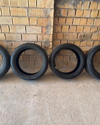 Gomme all season 235/45/18