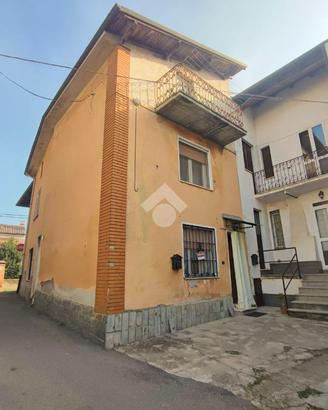 CASA SEMINDIPENDENTE A CAREZZANO