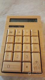 calcolatrice in bamboo 