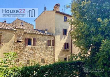 CARATTERISTICA CASETTA NEL CUORE DI SAN GIMIGNANO