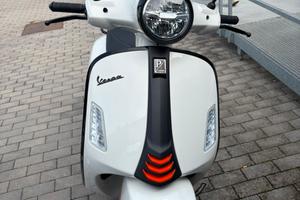 Vespa gts 300 super sport 2023