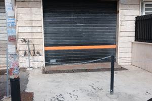 Negozio  con corte esterna