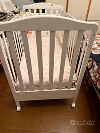 Lettino con ruote  bianco